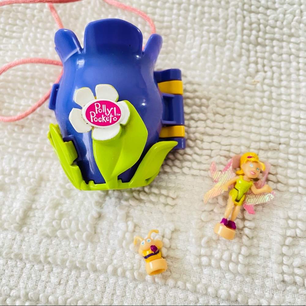 Vintage Polly Pocket Honey Bee Locket Flower Fairy